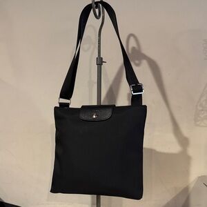 LONGCHAMP Elegant Black Crossbody Bag